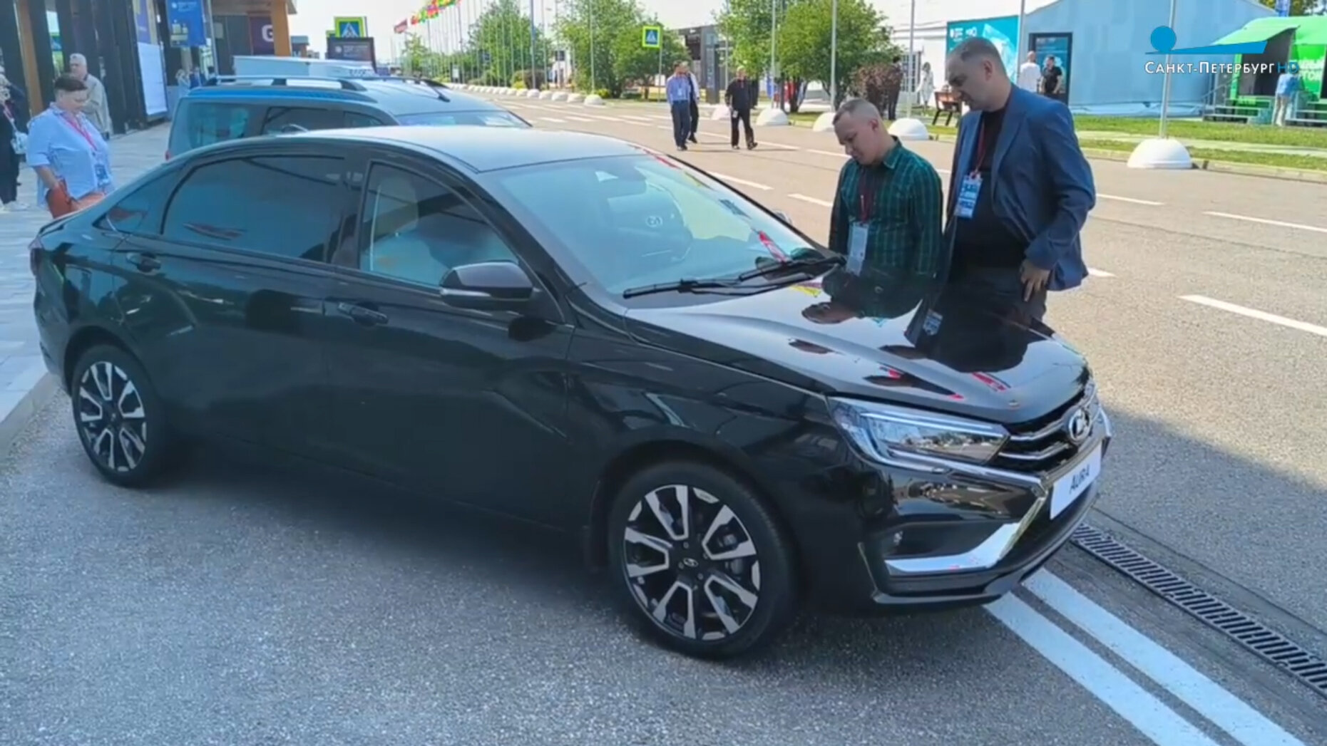 Производство лимузина Lada Aura стартует в 2024 году