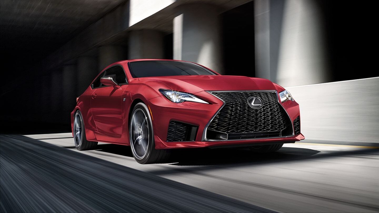 Lexus заменит сразу два купе одной гибридной новинкой