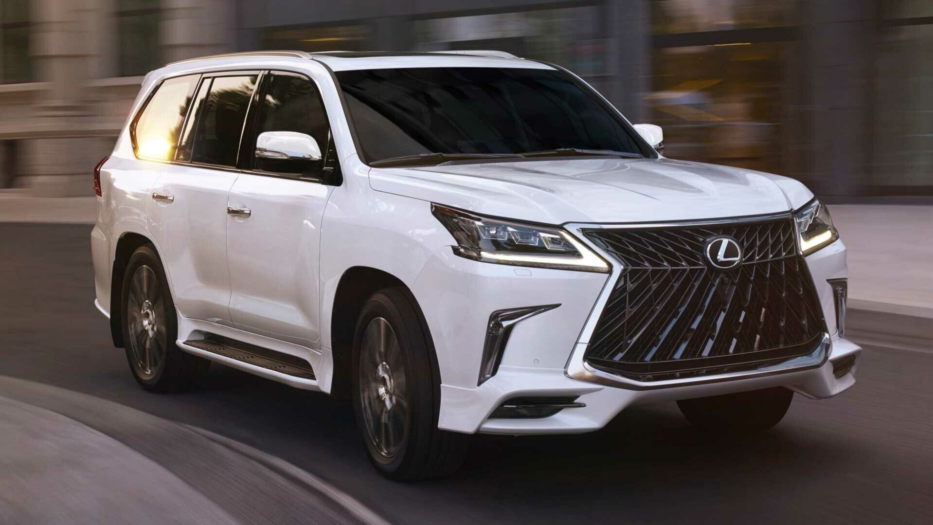 Стали известны сроки выхода новых Lexus LX, GX, RX и UX