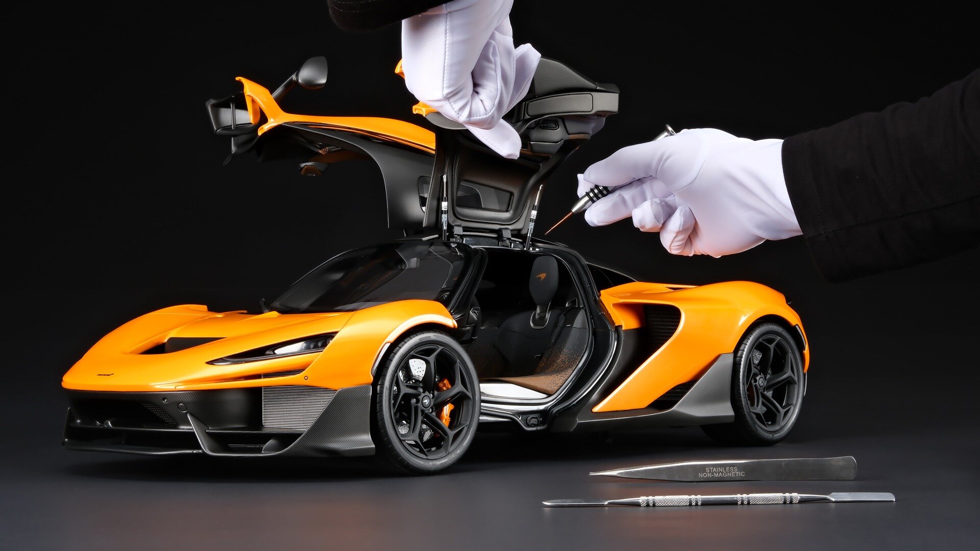 Гиперкар McLaren стал игрушкой по цене двух Lada Granta