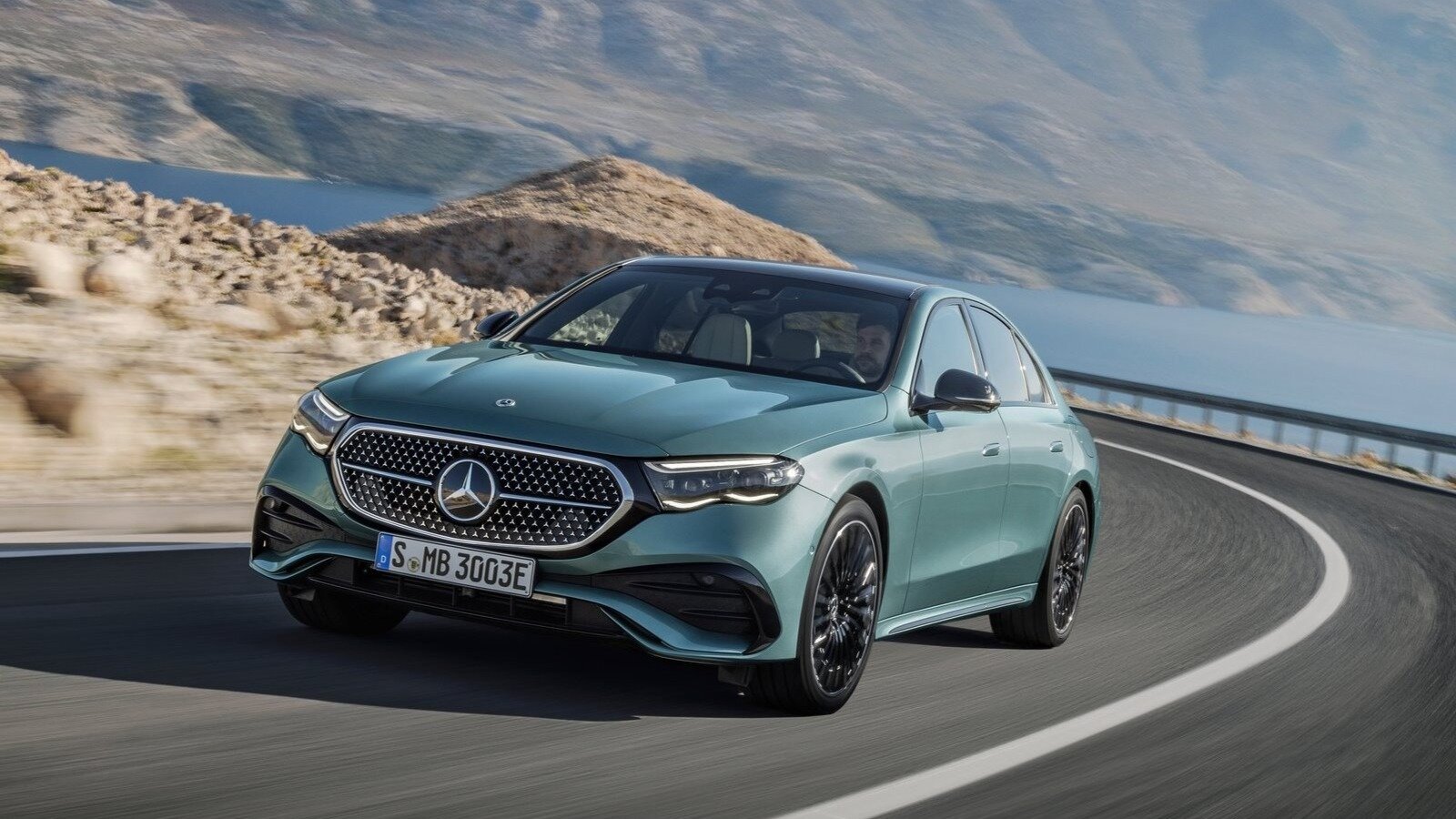 Mercedes-Benz хочет вернуть V8 на С- и Е-классы