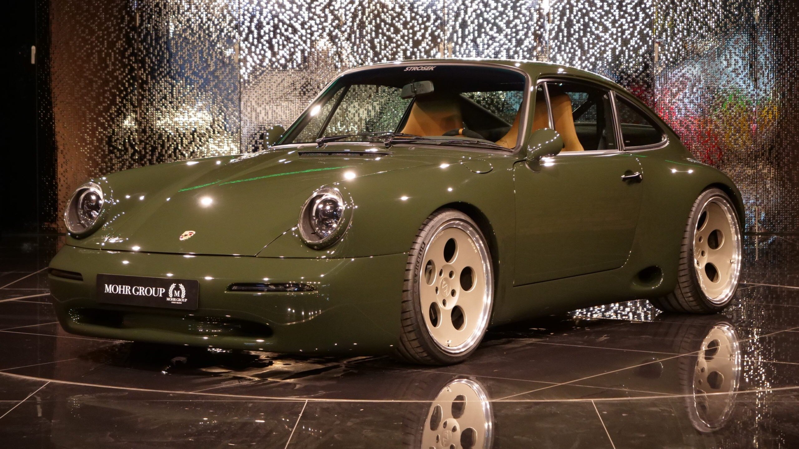 Очень редкий рестомод на базе Porsche 911 выставили на продажу. За него просят 300 тысяч евро