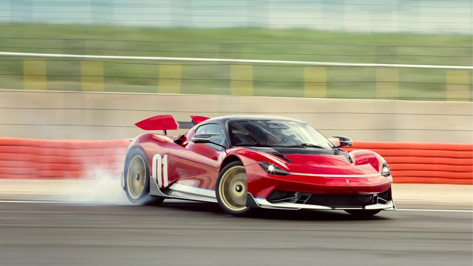 Pininfarina выпустит пять гиперкаров Battista в честь первого чемпиона Формулы-1
