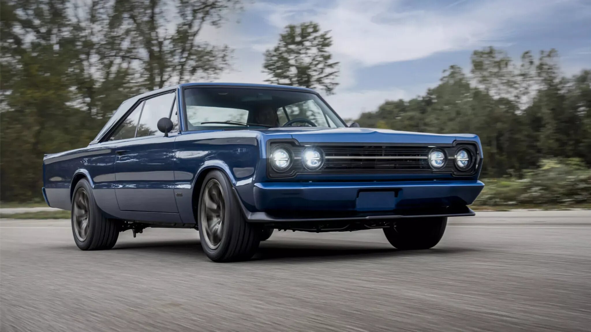 57-летний Plymouth GTX превратили в рестомод с электромотором от Dodge Charger Daytona