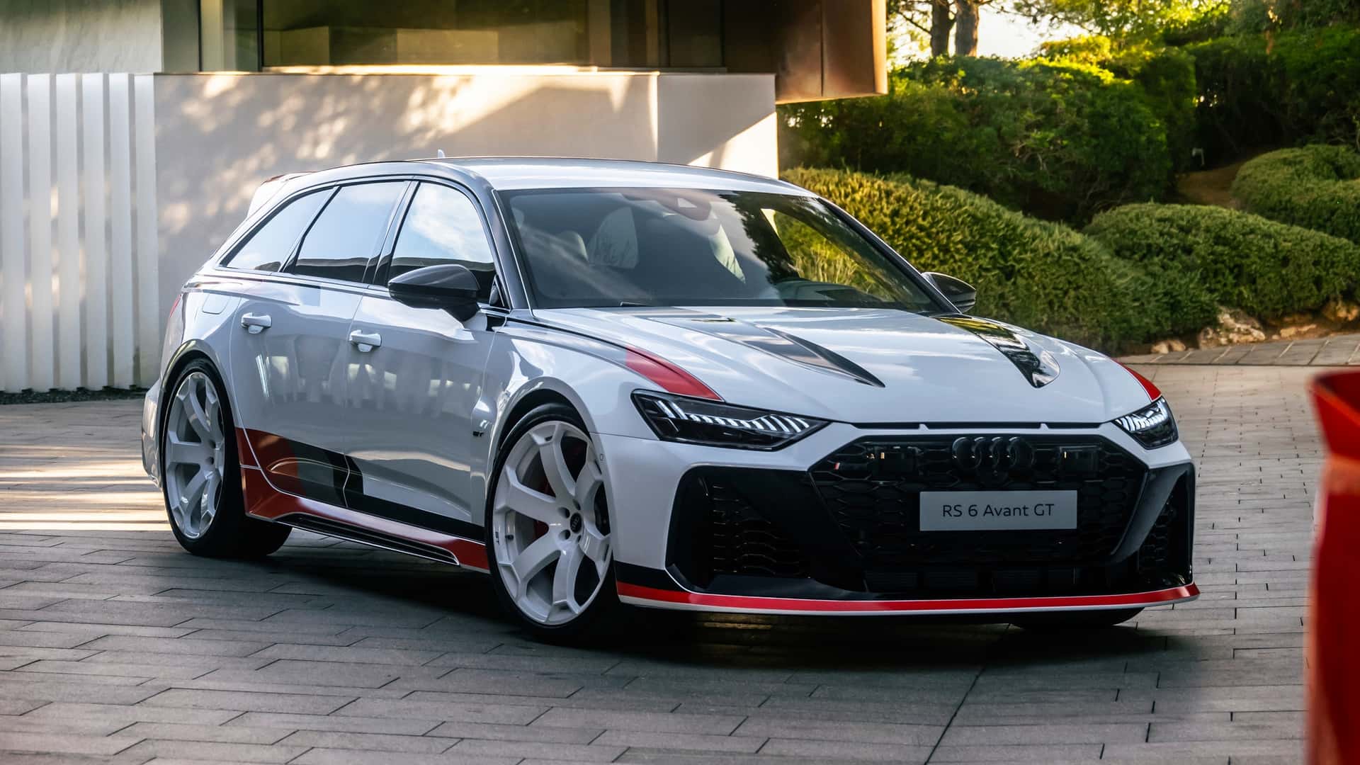 У суперуниверсала Audi RS 6 Avant появилась экстремальная версия GT