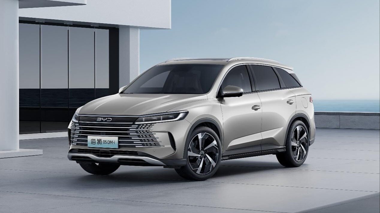 BYD рассекретил новый гибридный кроссовер с запасом хода около 2 тысяч километров