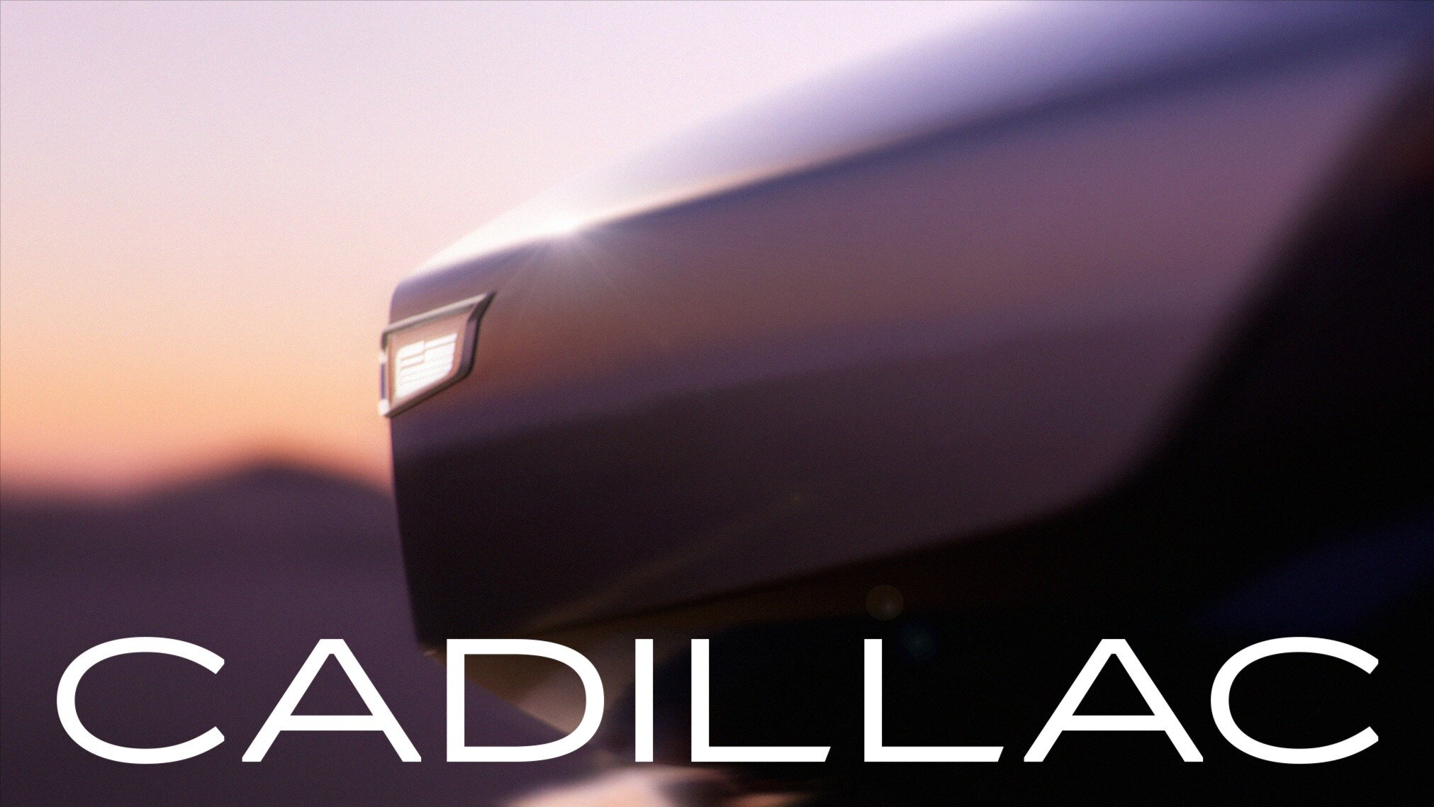 Cadillac показал на видео первый спортивный электрокар