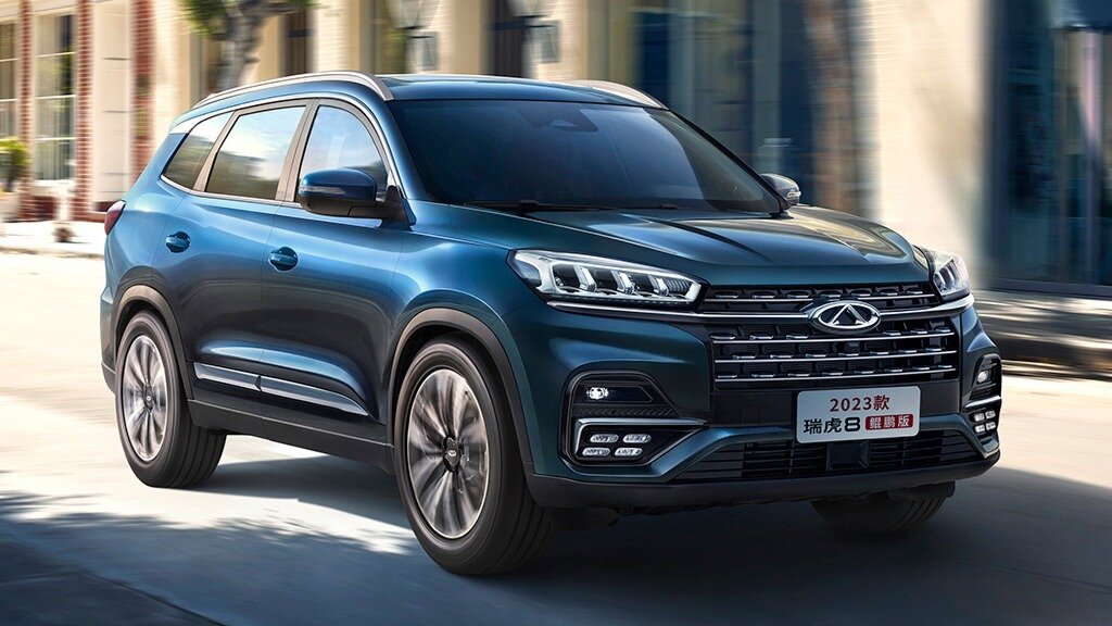 Chery Tiggo 8 снова обновился, сменив салон и коробку передач