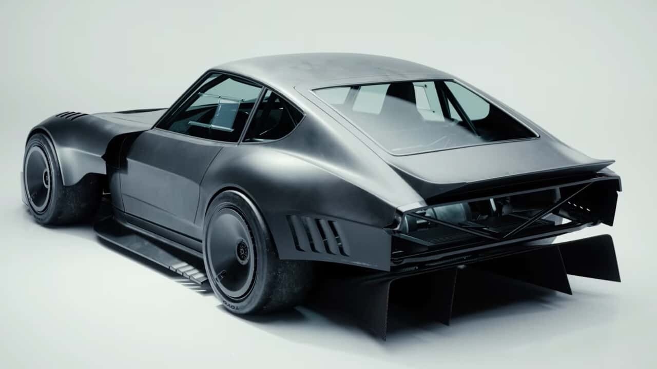 Datsun 240Z превратили в «бэтмобиль»