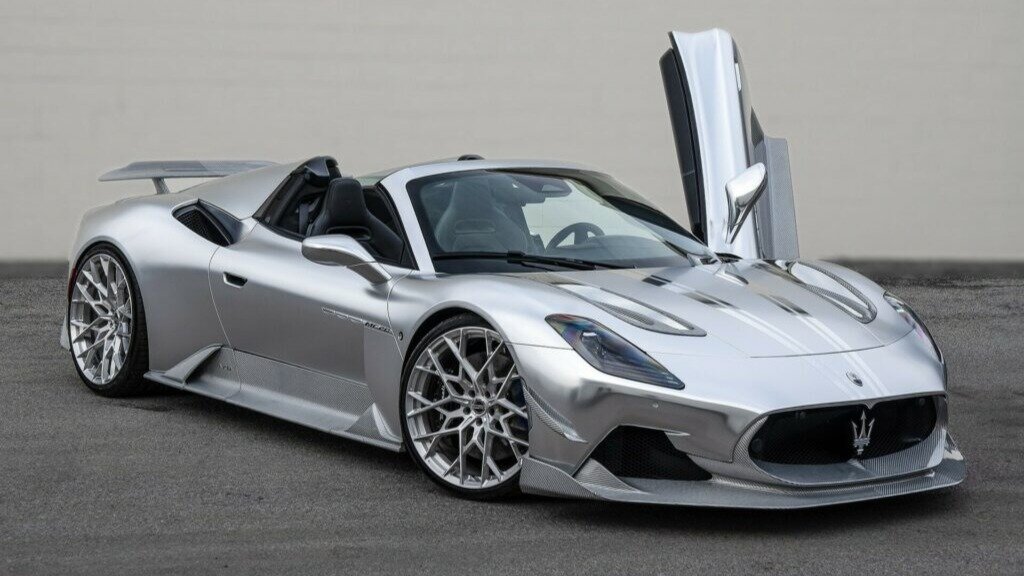 Тюнеры превратили родстер Maserati MC20 в Серебряного Сёрфера