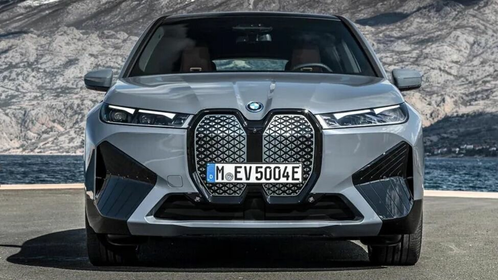 Гигантские «ноздри» получит больше моделей BMW, но у каждой они окажутся своими