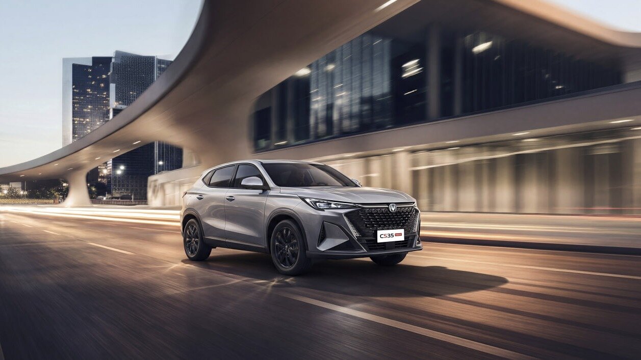 Объявлены цены на новый компактный кроссовер Changan CS35 Max