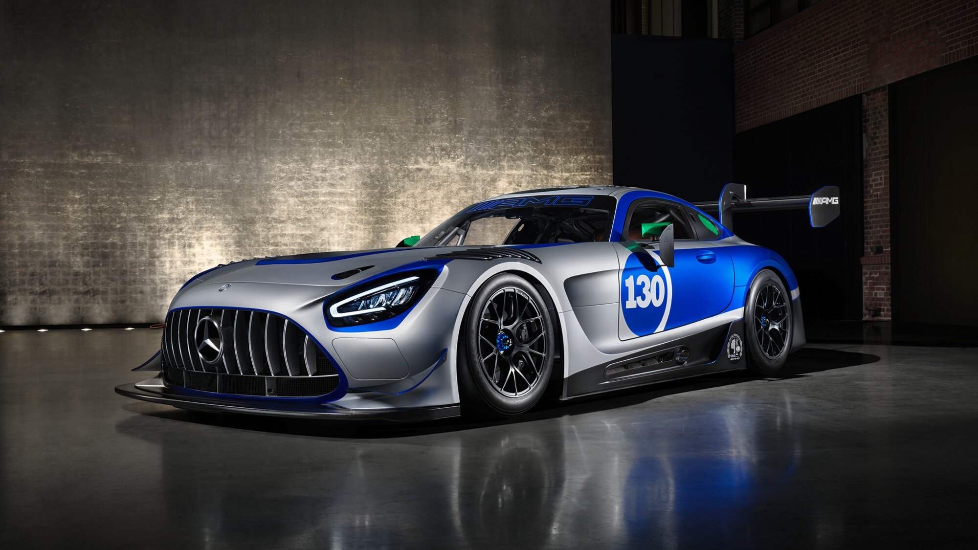 Mercedes-Benz отмечает 130 лет в автоспорте особым Mercedes-AMG GT3 за миллион евро