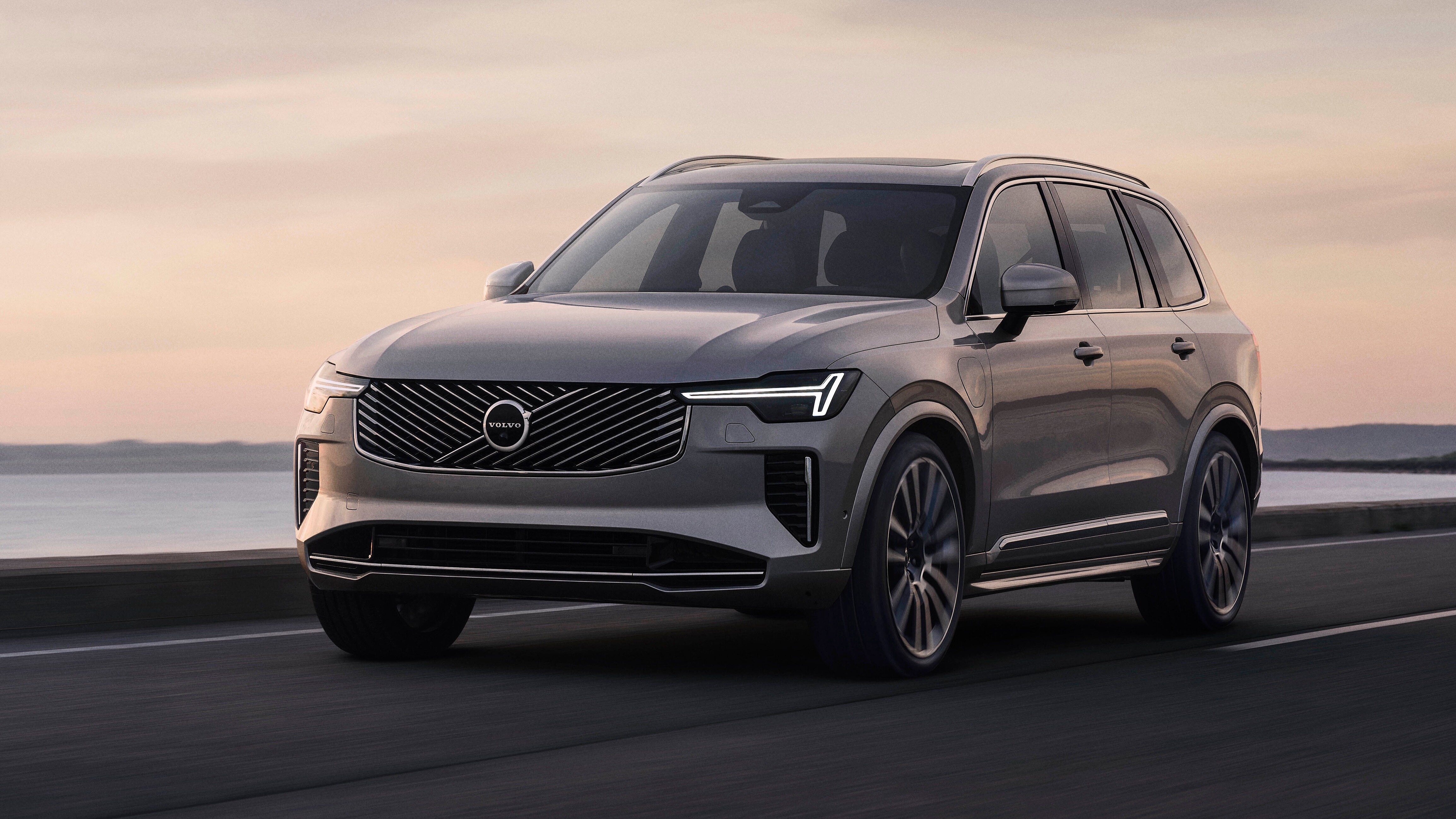 Volvo планирует выпускать флагманские модели S100 и XC100 в Китае