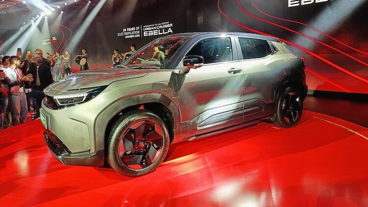 Toyota представила дешёвый электрокроссовер с батареей на 543 километра