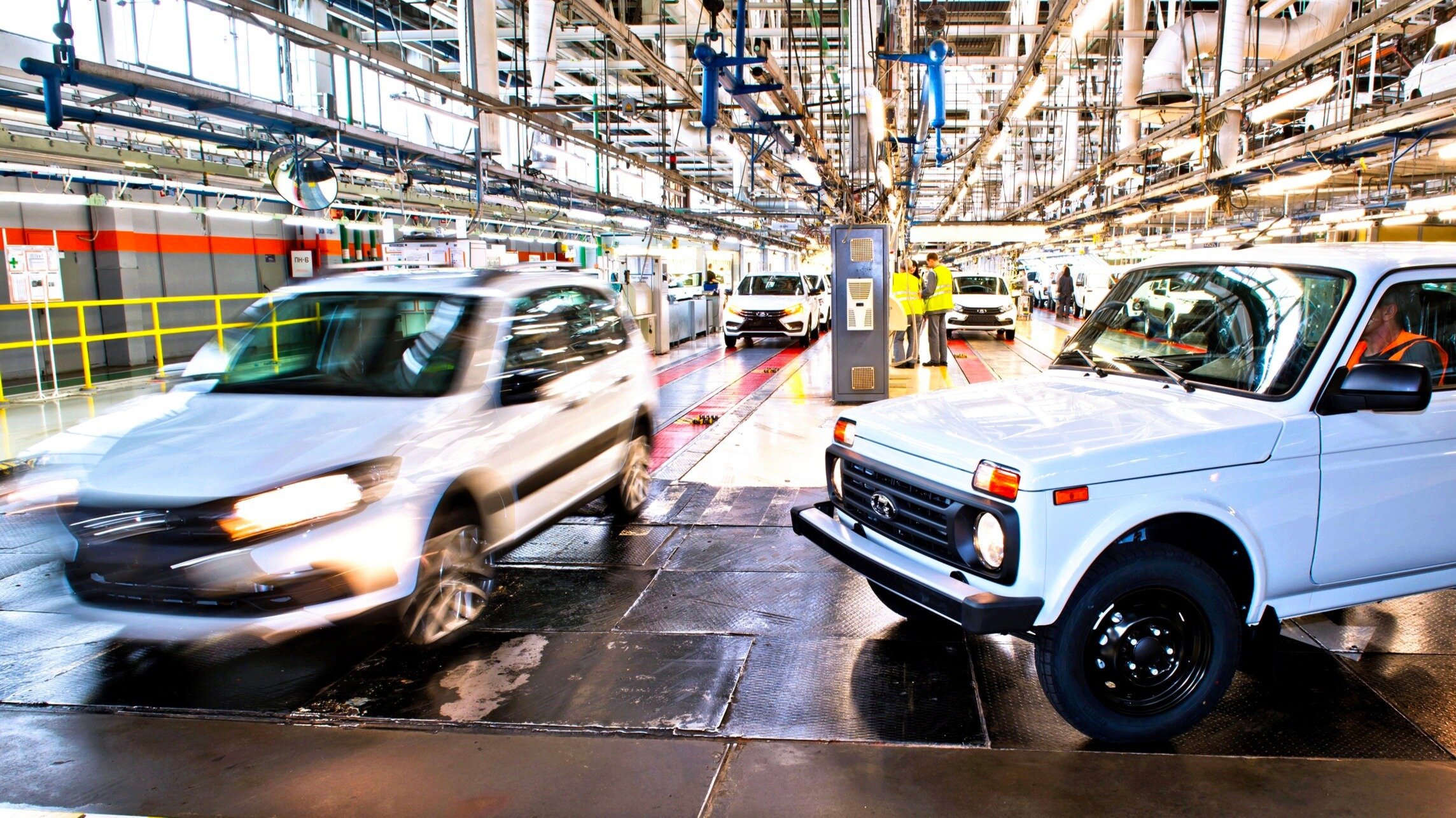 Производство кросс-универсала Lada Granta возобновят в апреле