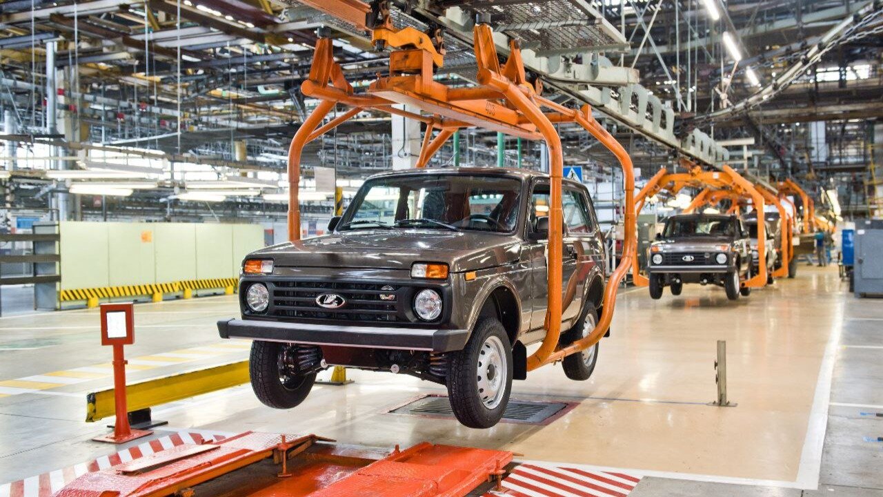 АвтоВАЗ официально возобновил сборку Lada Niva Legend