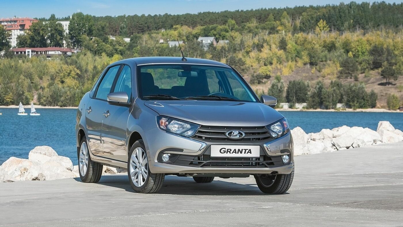 АвтоВАЗ назвал срок выхода Lada Granta с АБС и уточнил цену длинной Vesta