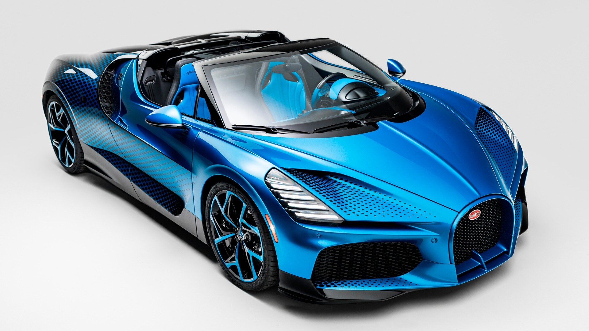 Bugatti посвятила стрекозе новейший эксклюзивный W16 Mistral