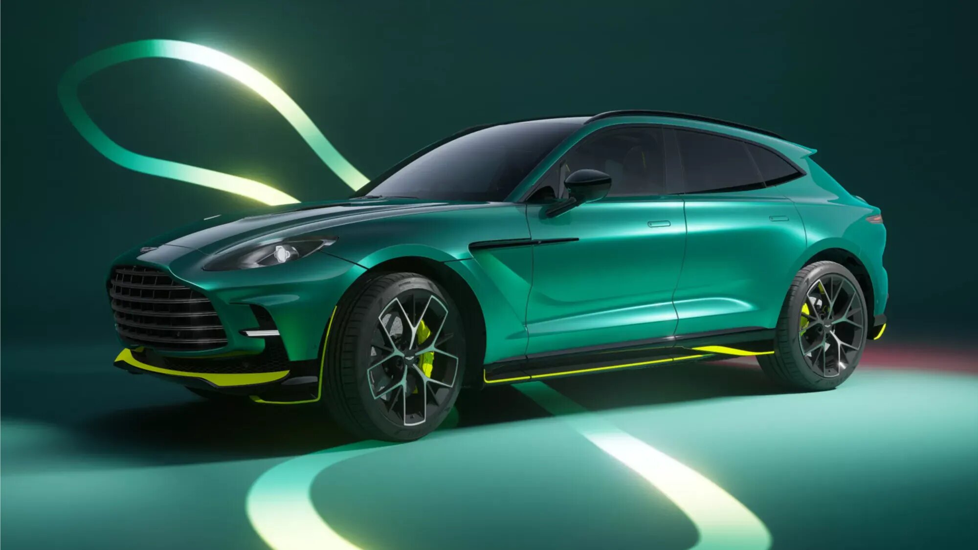 Aston Martin DBX получил спецверсию в честь Формулы-1