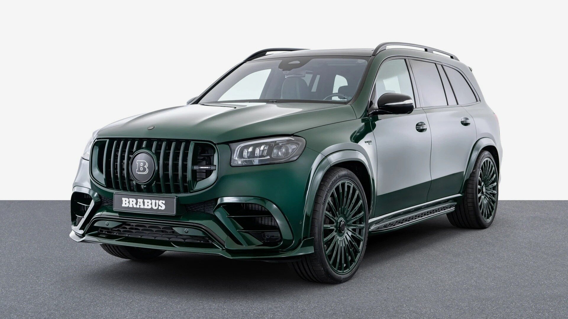 Очень зелёный Mercedes-AMG GLS от Brabus оценили в полмиллиона евро
