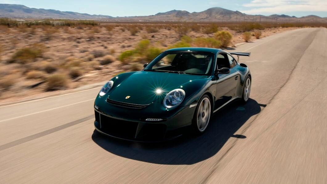 Редчайший 730-сильный RUF RT12 R с «механикой» и задним приводом пустят с молотка