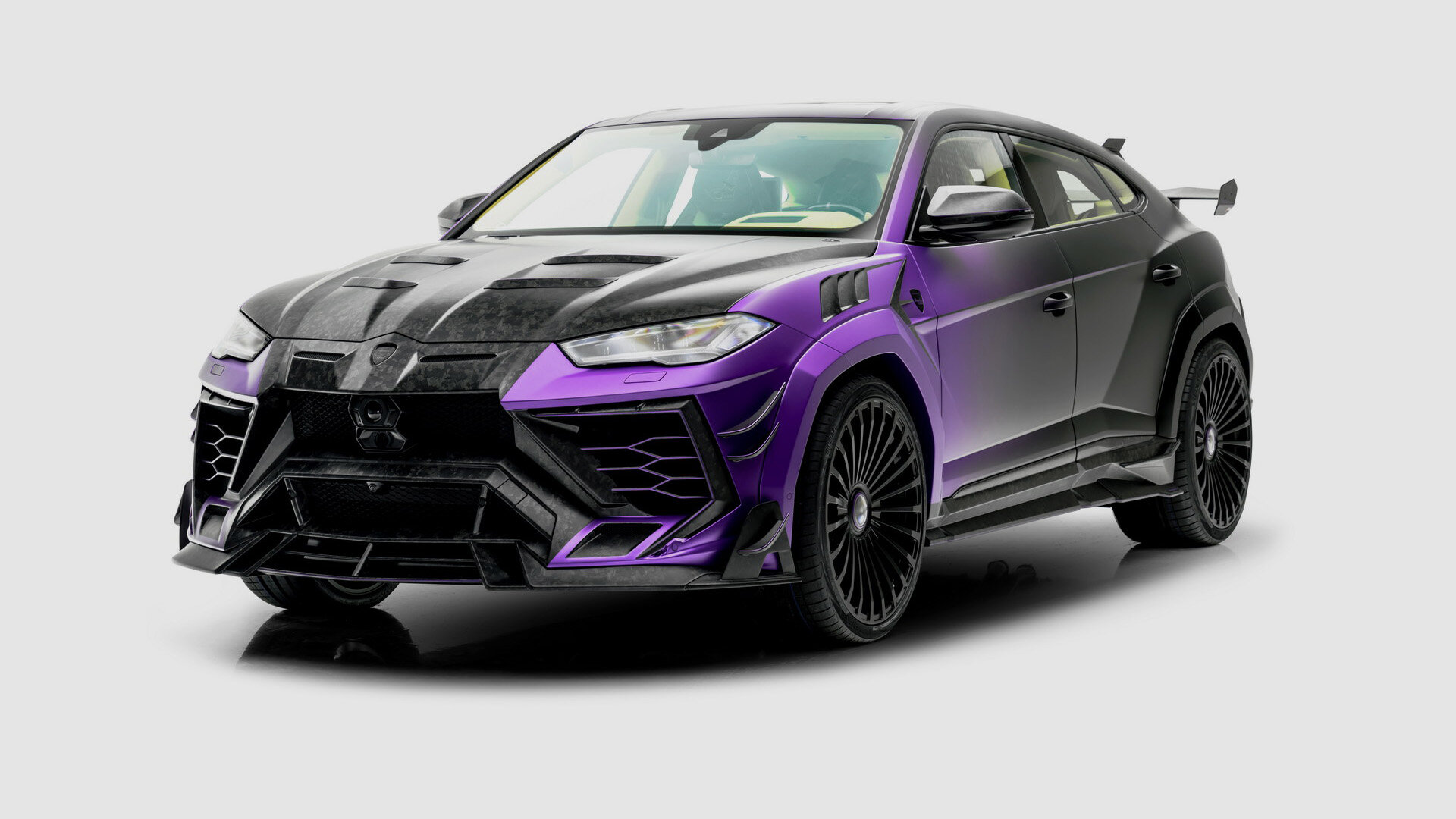 Ателье Mansory построило два особых кроссовера и Гелендваген для Арабских Эмиратов