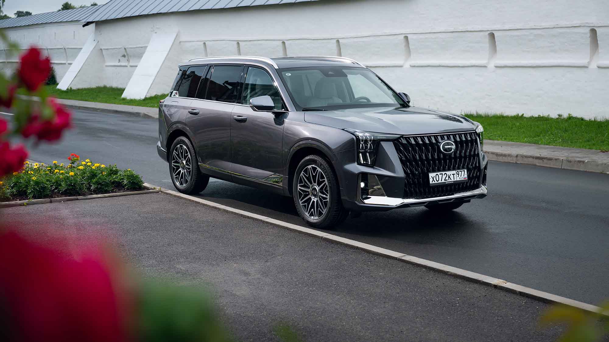 Первый тест GAC GS8 Dragon HEV, в котором живут технологии Тойоты