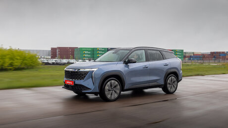Подробный тест и обзор Geely Atlas: все плюсы и минусы кроссовера с «биполяркой»