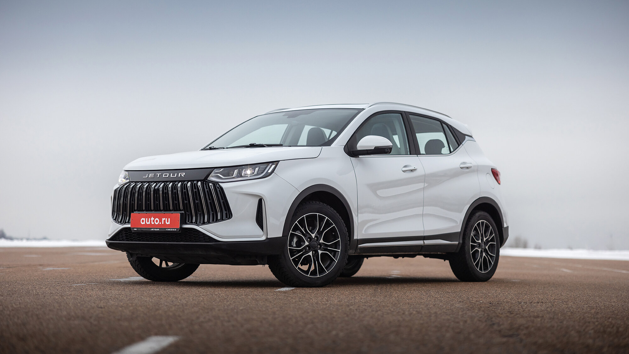 Первый тест Jetour X50: нового кроссовера с запутанной родословной и приятной ценой