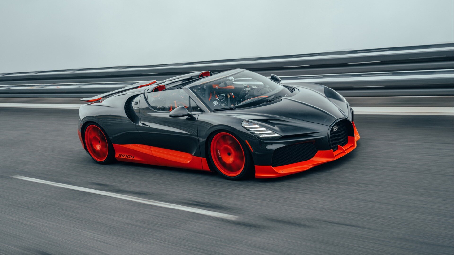 Bugatti без крыши установил мировой рекорд скорости