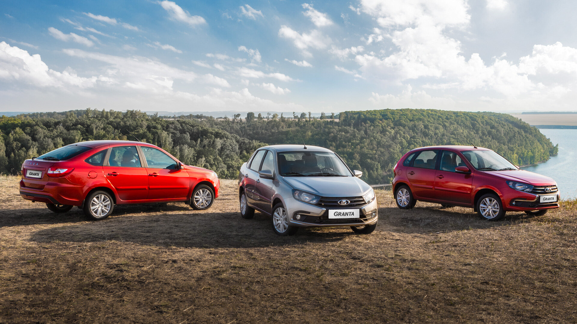 Икс-лифтинг: первый тест обновленной Lada Granta