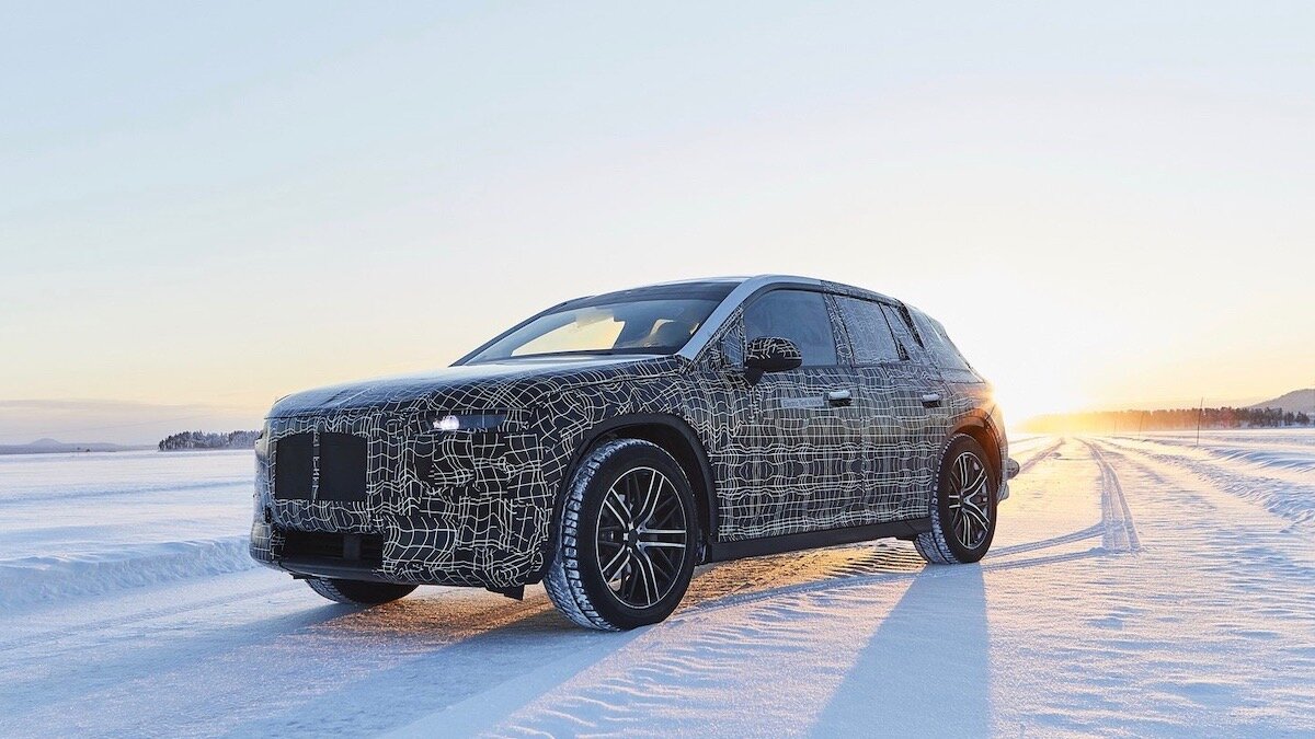 BMW показала прототип полностью электрического кроссовера. И это, кажется, не X3