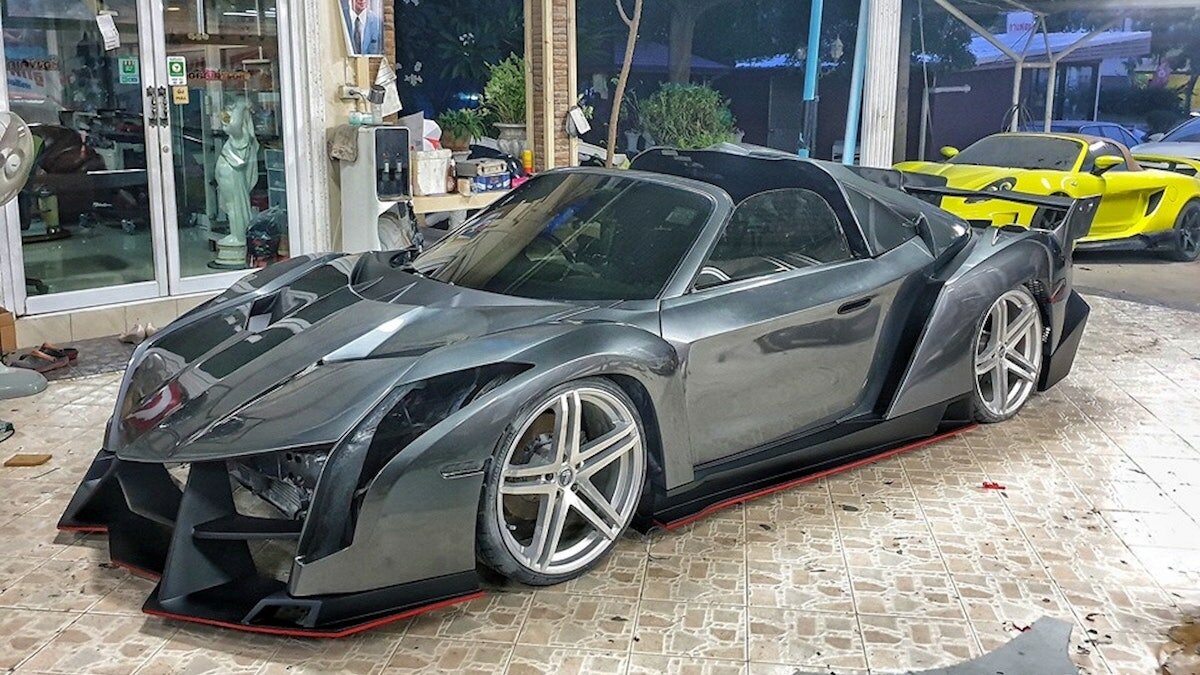 Тайские тюнеры попытались сделать Lamborghini из Тойоты. Очень, очень зря