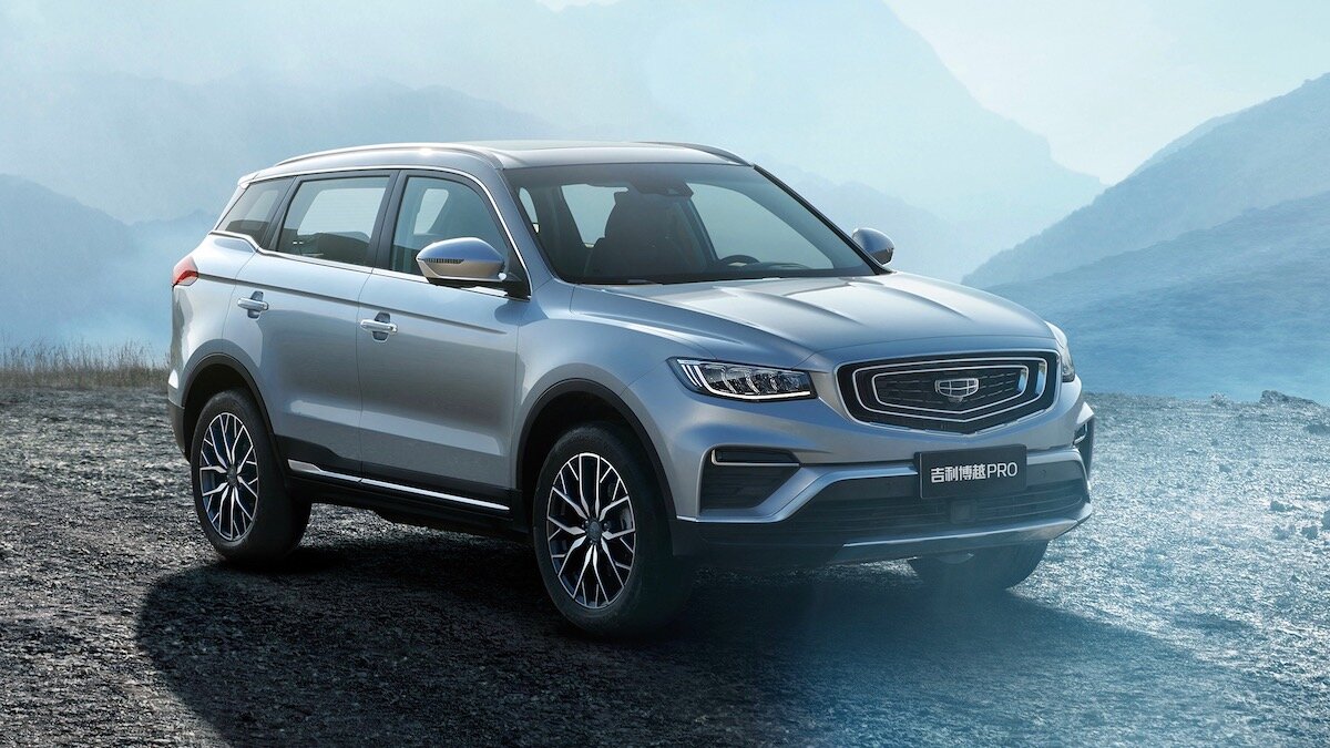 Обновлённый Geely Atlas для России: «турботройка» Volvo и три коробки передач на выбор