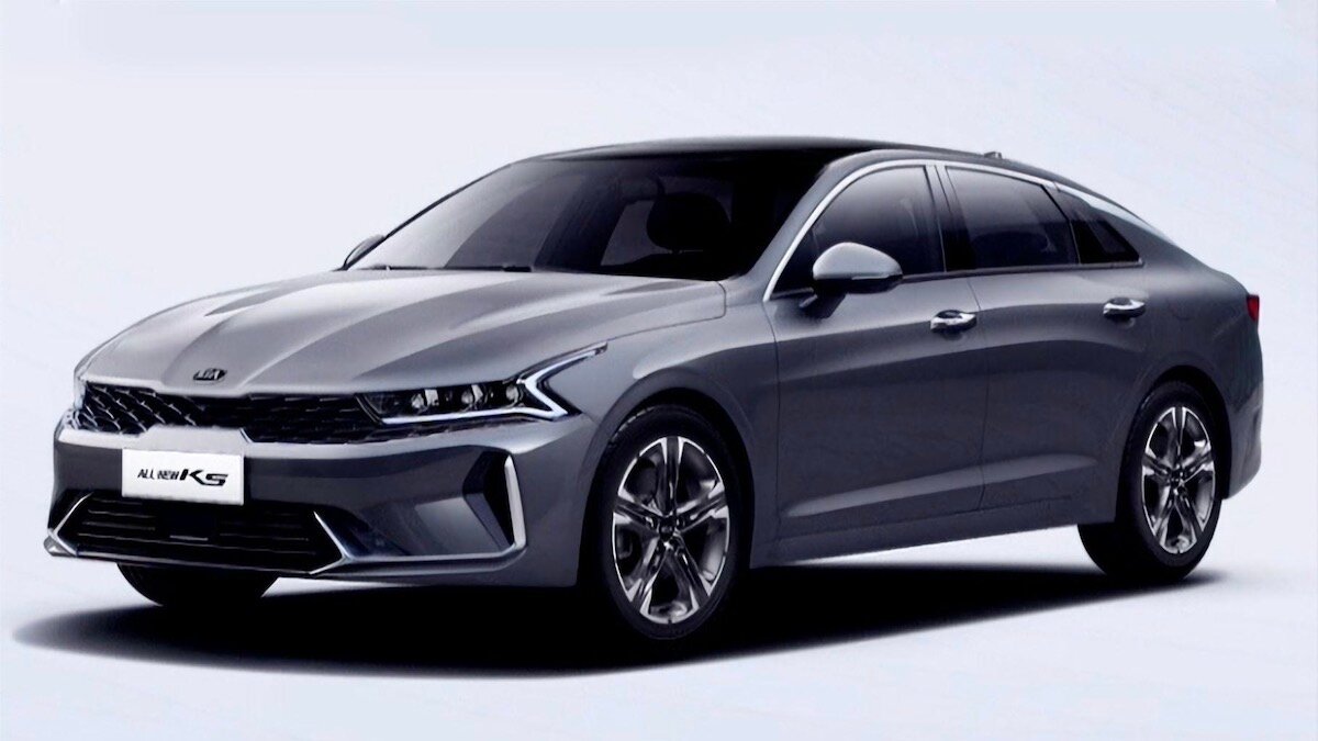 Китайская версия Kia Optima стала длиннее и получила приборку, как у Мерседеса
