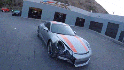 Видео дня: кузовной ремонт редчайшего Porsche за 20 минут