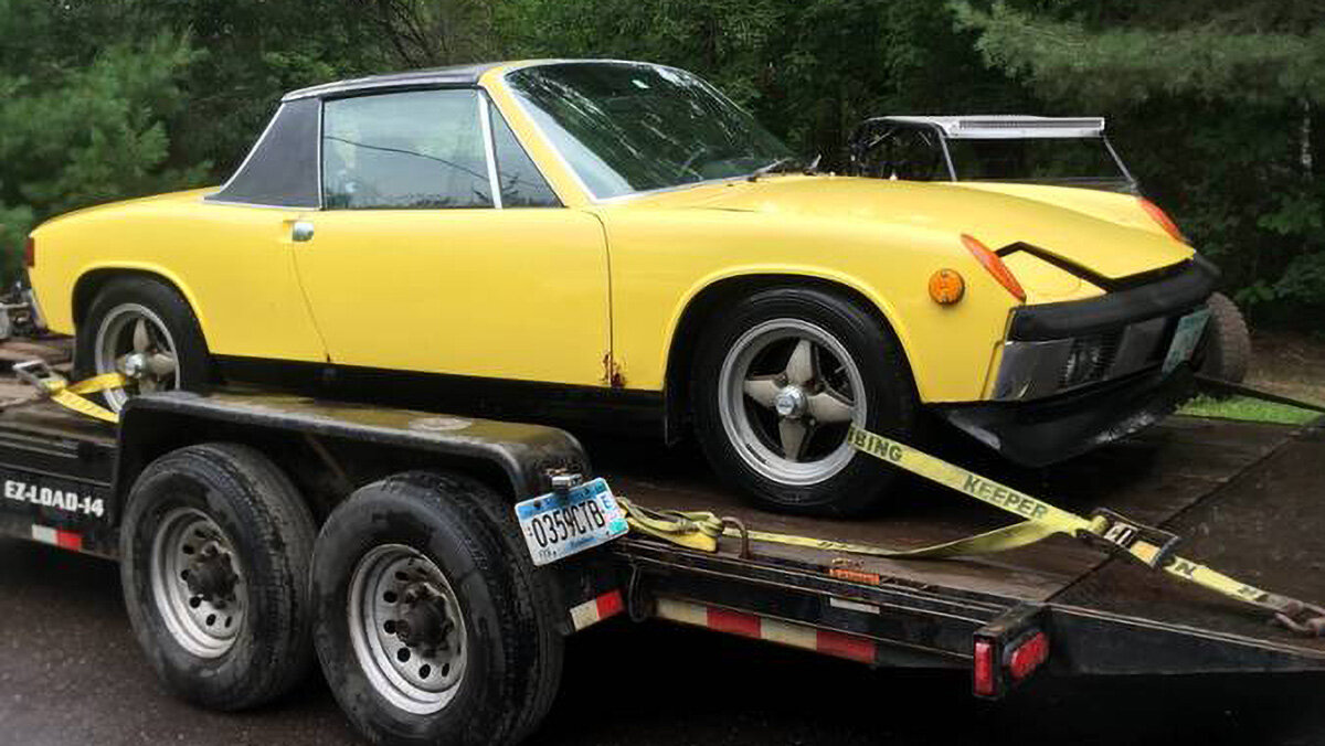 Простоявший 32 года в гараже Porsche 914 продают по цене ноутбука