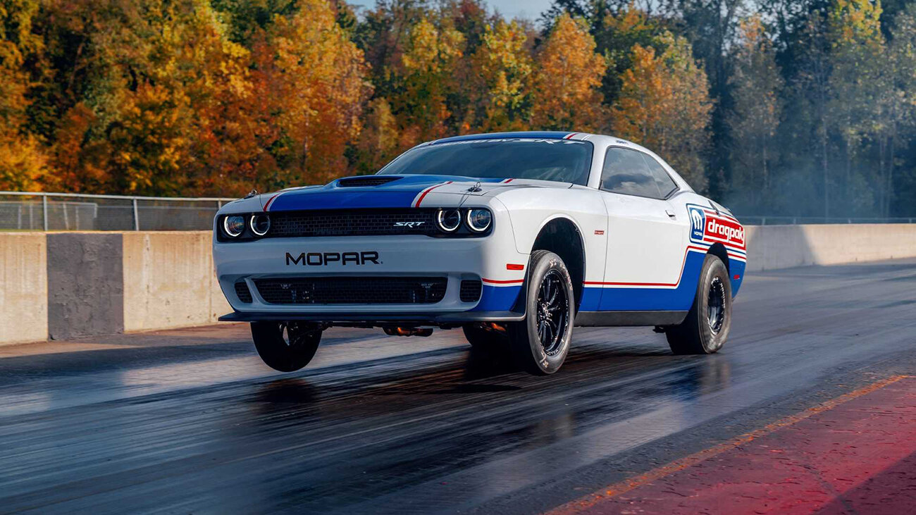 Спорткар Dodge Challenger официально превратился в заводской дрэгстер