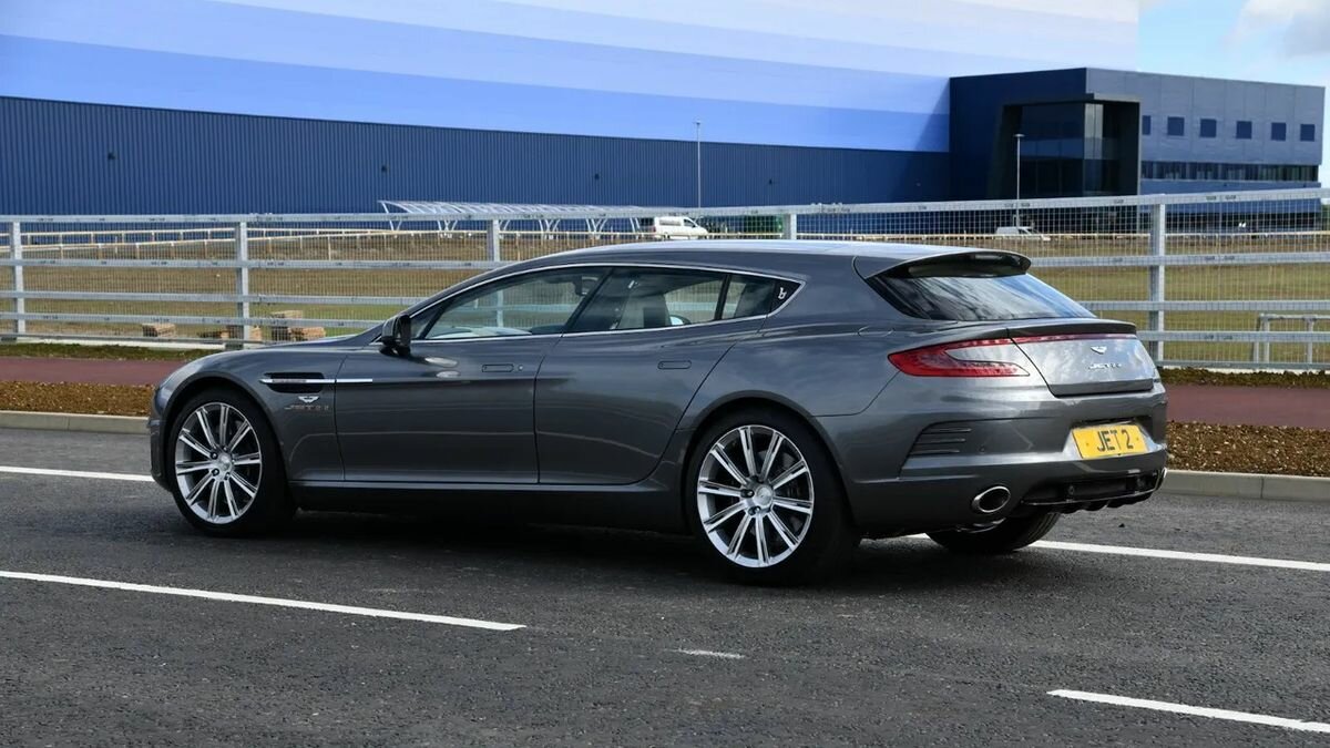 Единственный в мире Aston Martin от Bertone продают в Британии. Это универсал!