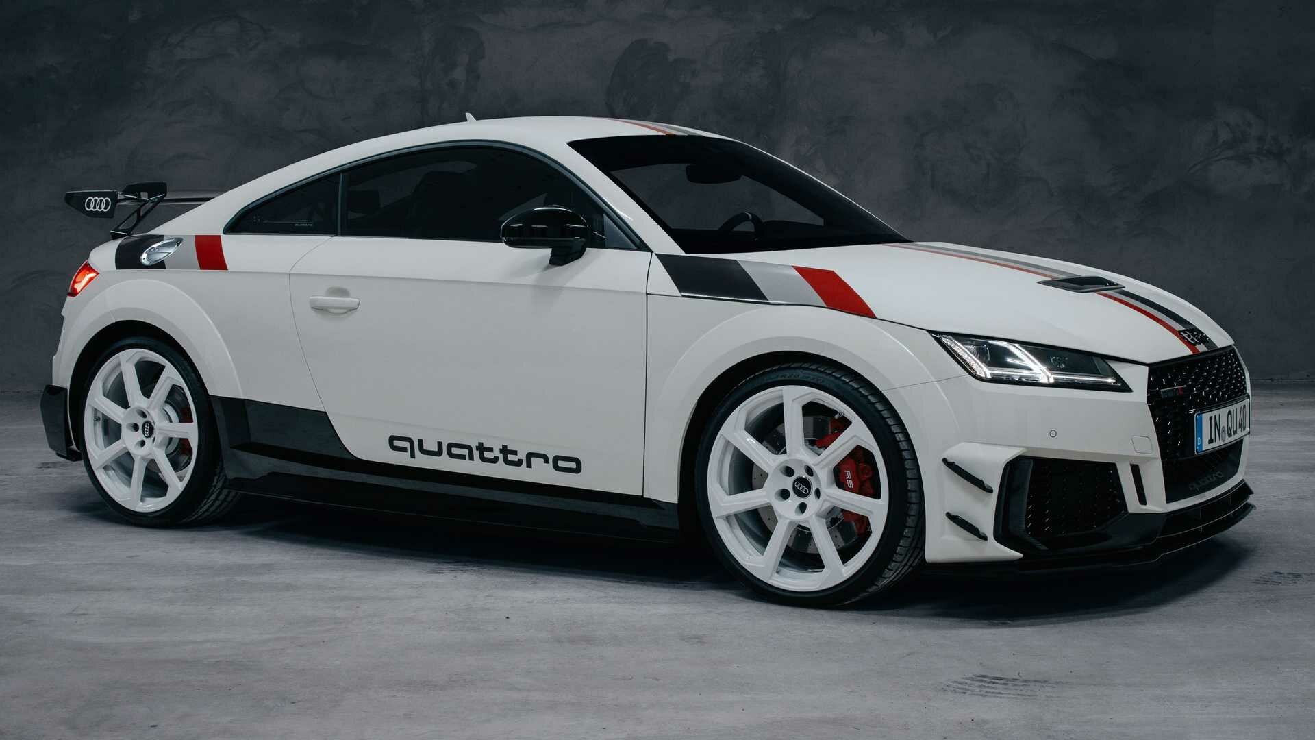 Представлена спецсерия Audi TT RS 40 Years of Quattro: всего 40 машин и очень дорого
