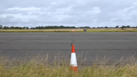 Битва роскошных: Bentley Continental GT против Rolls-Royce Wraith на прямой