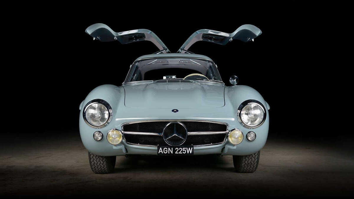 63 года спустя: посмотрите на необычный голубой Mercedes-Benz 300 SL Gullwing после реставрации