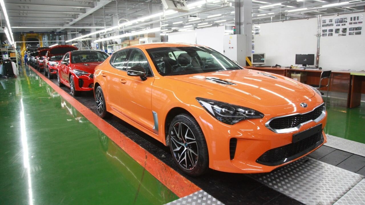 В России началось производство обновлённого фастбека Kia Stinger 