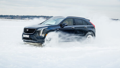 В пакет упаковать? Все плюсы и минусы Cadillac XT4: подробный тест