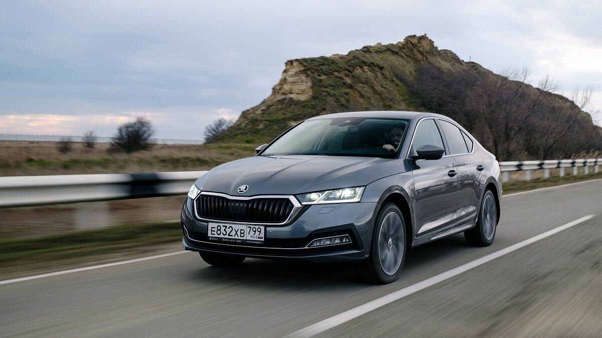 Российская Skoda Octavia получила два новых мотора и подорожала