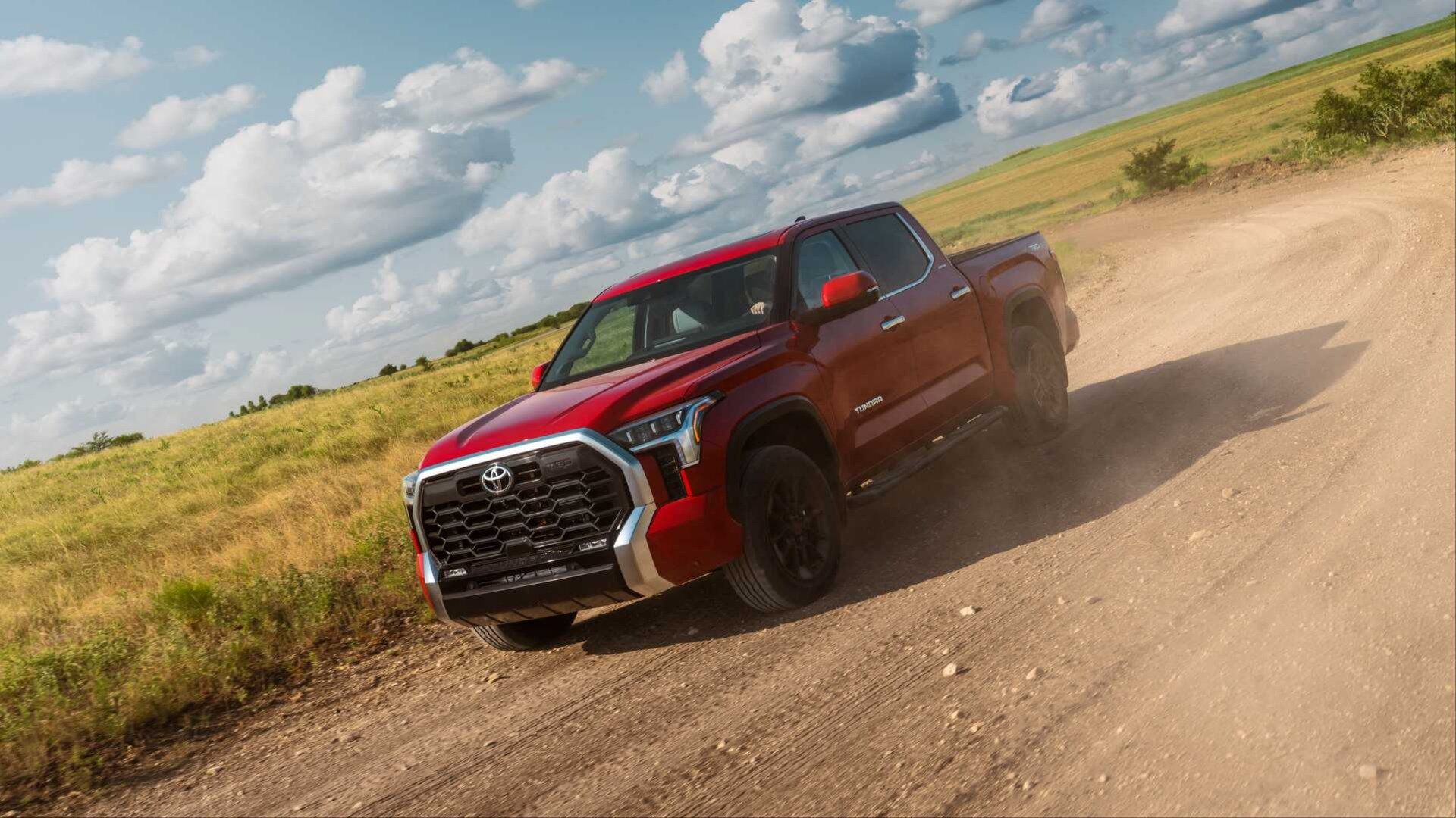 Toyota отзовёт более 280 тысяч новых внедорожников и пикапов из-за проблем с коробкой