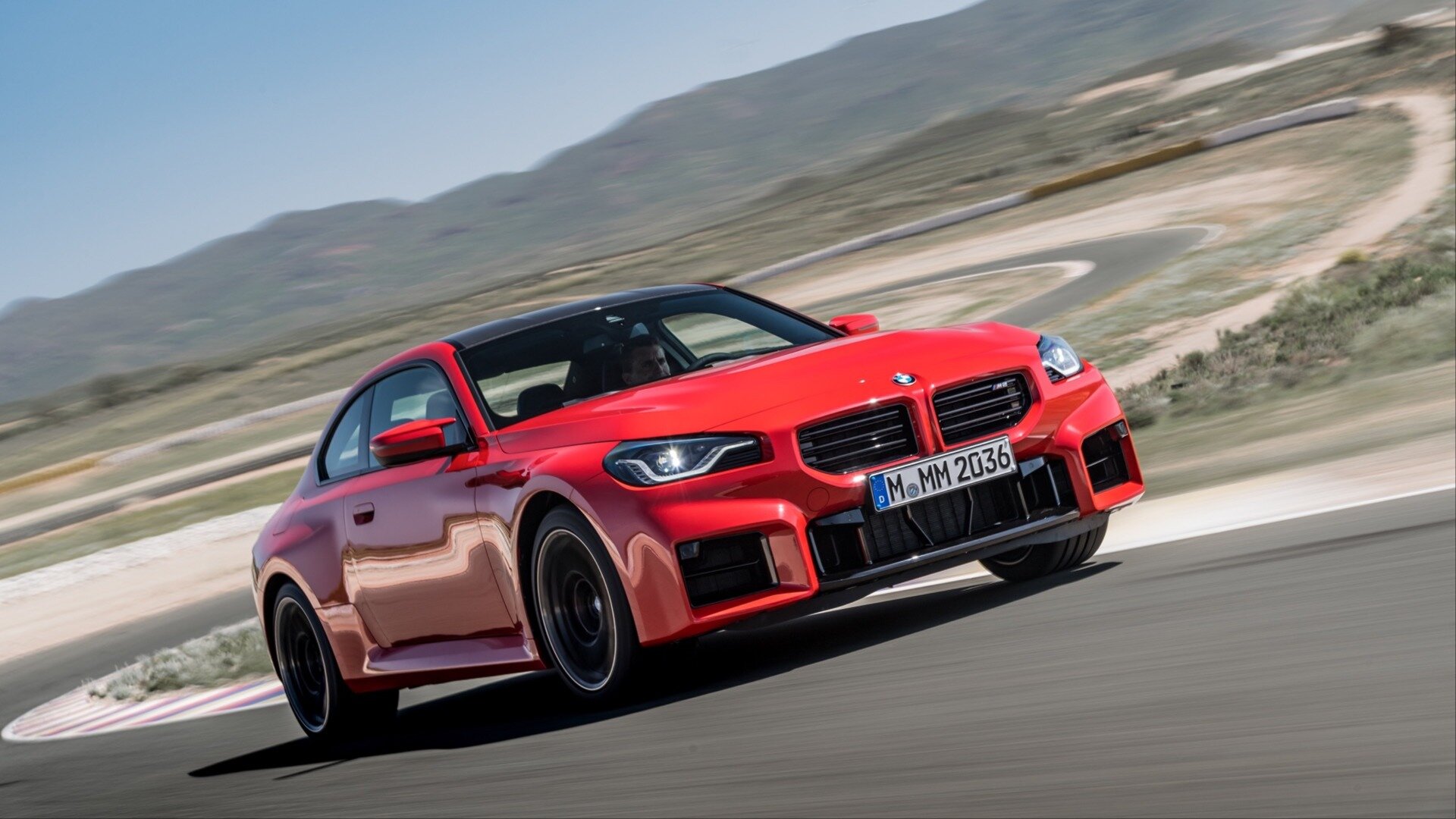 Представлен новый BMW M2: рядная «шестёрка», задний привод и «механика»