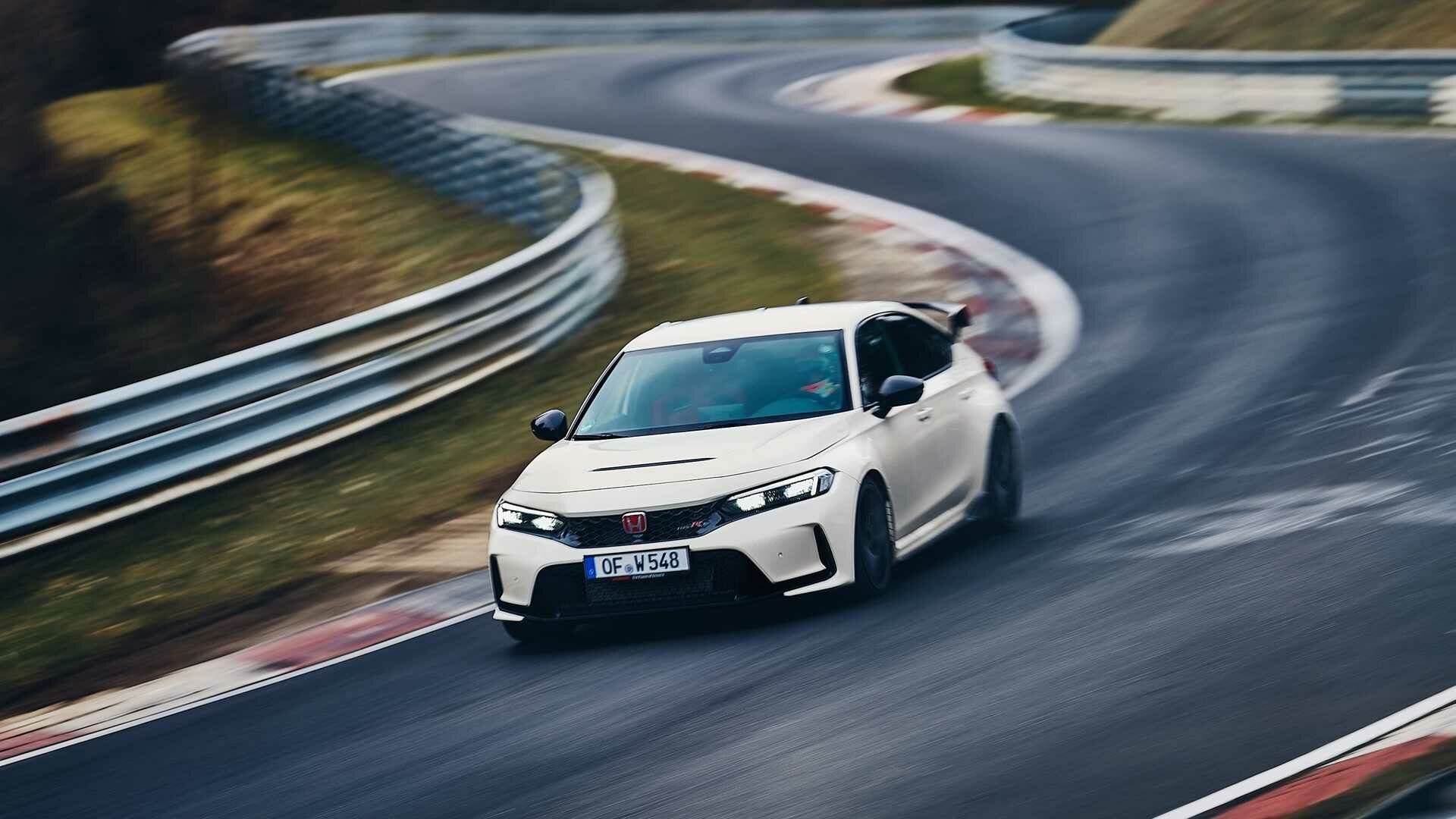 Honda Civic Type R вернул себе звание рекордсмена Нюрбургринга