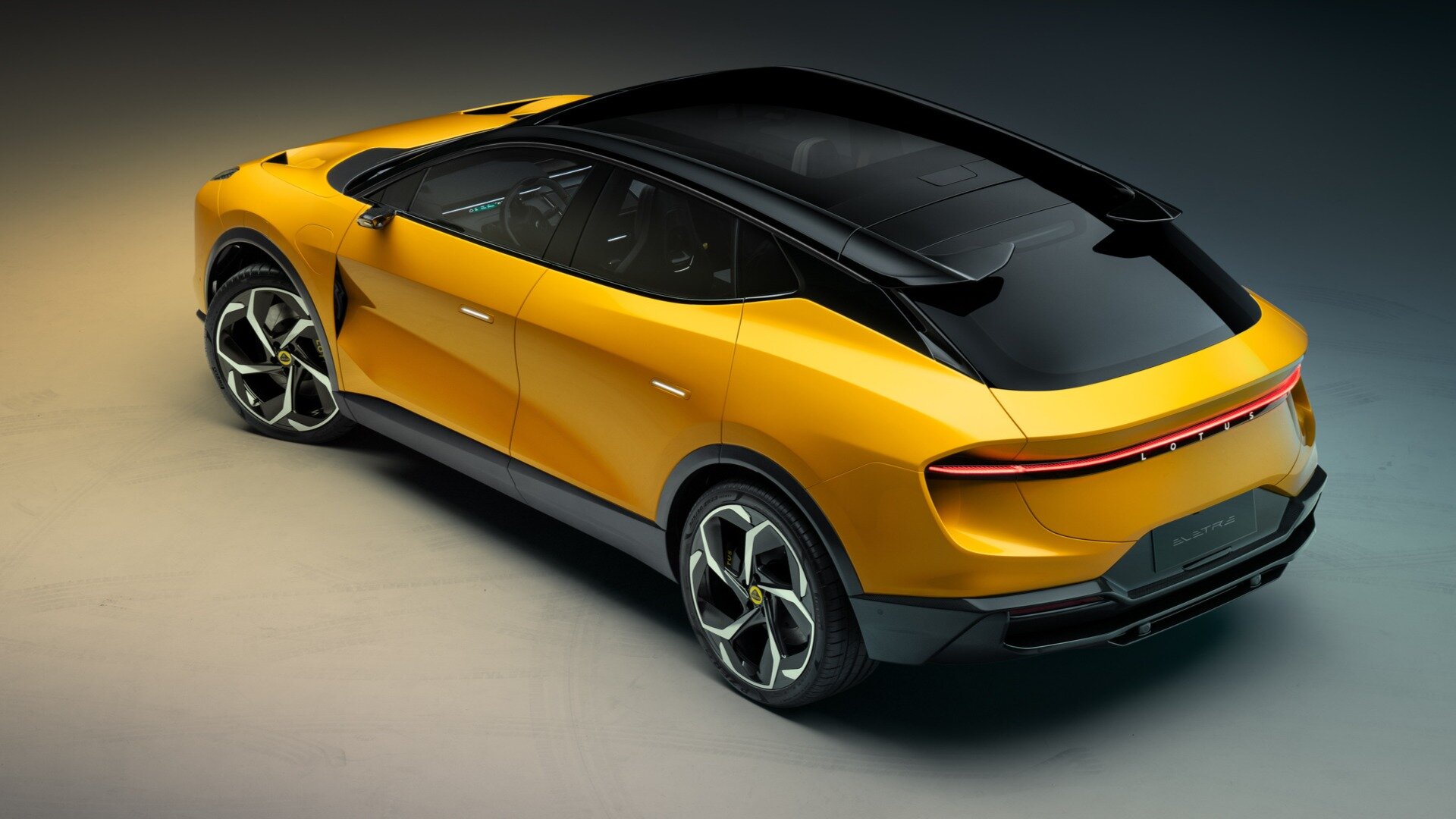 Lotus поможет Alpine построить конкурента Porsche Cayenne